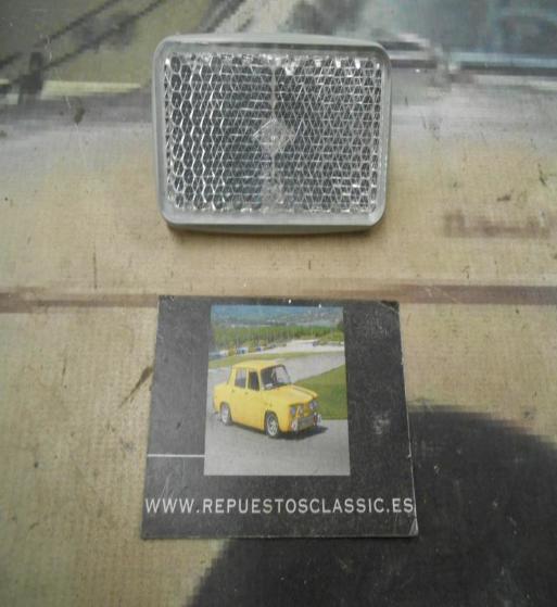 PI312* PI4 CATADIOPTRICO RECTANGULAR COLOR BLANCO CAMION AUTOBUS REMOLQUE TRACTOR CARAVANA MEDIDA 85x48mm DE TORNILLO A TORNILLO