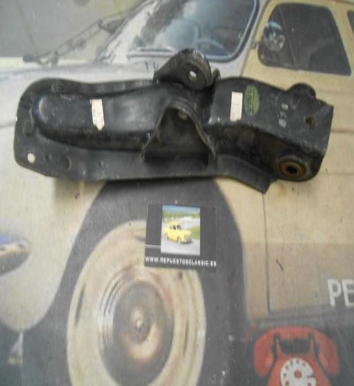 BS29 BRAZO SUSPENSION INFERIOR DELANTERO DERECHO RENAULT R4, R6, 12 ESTRIAS EN BARRA TORSION