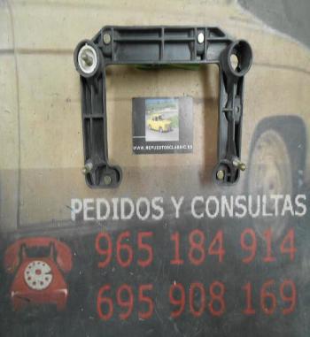 BI154 SOPORTE FARO DERECHO SEAT FURA REF. VALEO 061917