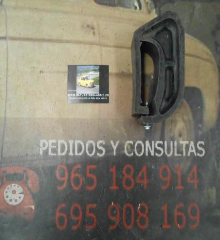 MAS09 MASCOTA (GOMA) PARAGOLPES  SEAT 133