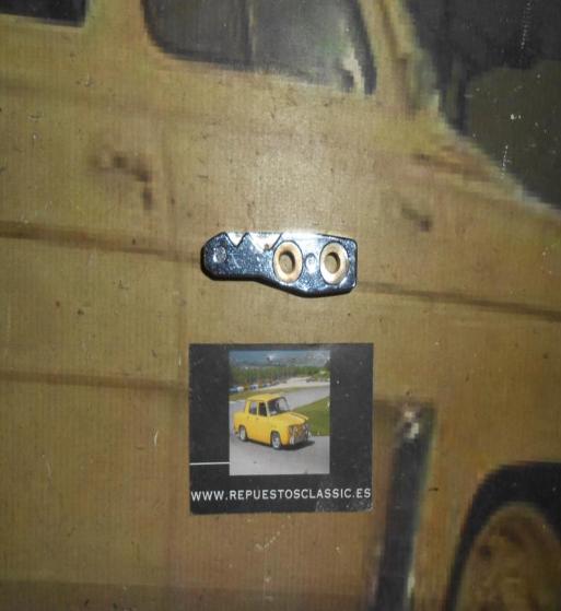 CER53 RESBALON PUERTA DERECHA RENAULT 6 , 12