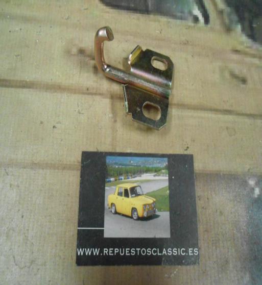 CER113 ENGANCHE CERRADURA MALETERO SEAT 131