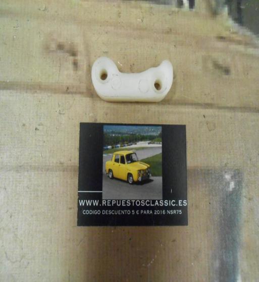 CER154 PLASTICO RESBALON PUERTA DERECHA SEAT 1500 Y 1400 C