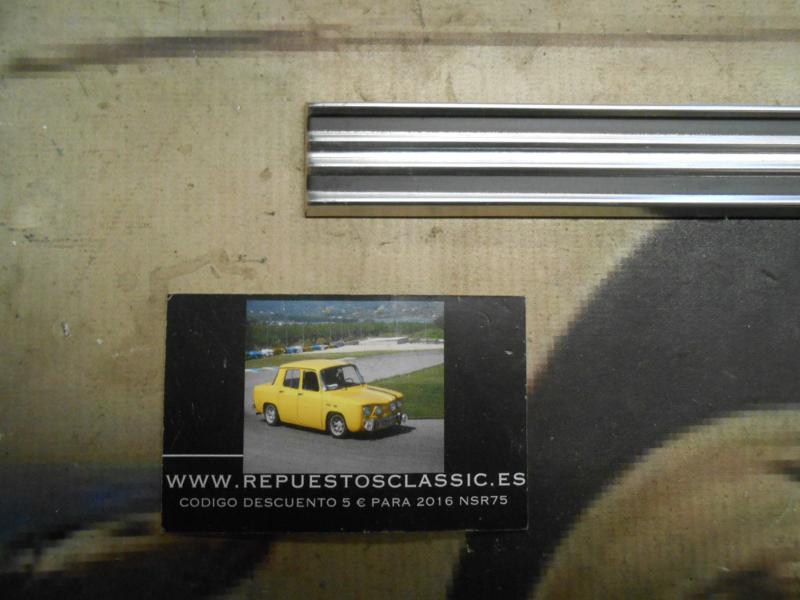 MOL75 JUEGO MOLDURAS TALONERAS ALUMINIO RENAULT 8 2ª SERIE