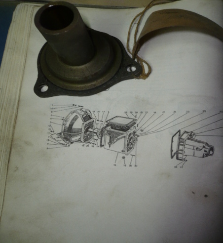 COF04 AB 12800550 TAPA ANTERIOR CAJA CAMBIOS (DESLIZADOR DEL EMPUJADOR) SEAT 1400