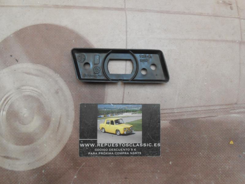ISE252 GOMA BASE PILOTO INTERMITENTE LATERAL DERECHO SEAT 131 , 132