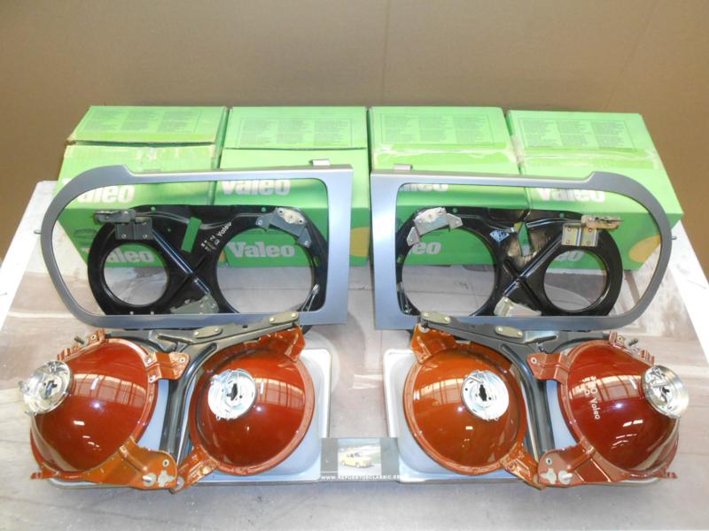 IRE211 JUEGO 4 OPTICAS FAROS CON SOPORTES Y BISELES RENAULT 12 TS 2ª SERIE 77 -> VALEO H1