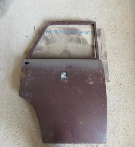 P4-3 PUERTA TRASERA DERECHA SEAT 1400 C, SEAT 1500 ORIGINAL SEAT