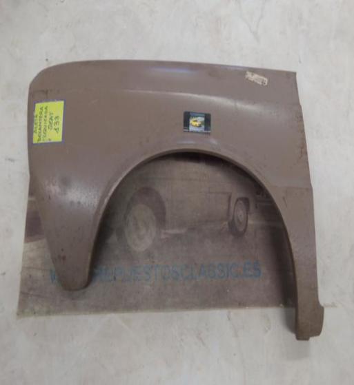 J8-1 ALETA DELANTERA IZQUIERDA SEAT 133 ORIGINAL SEAT