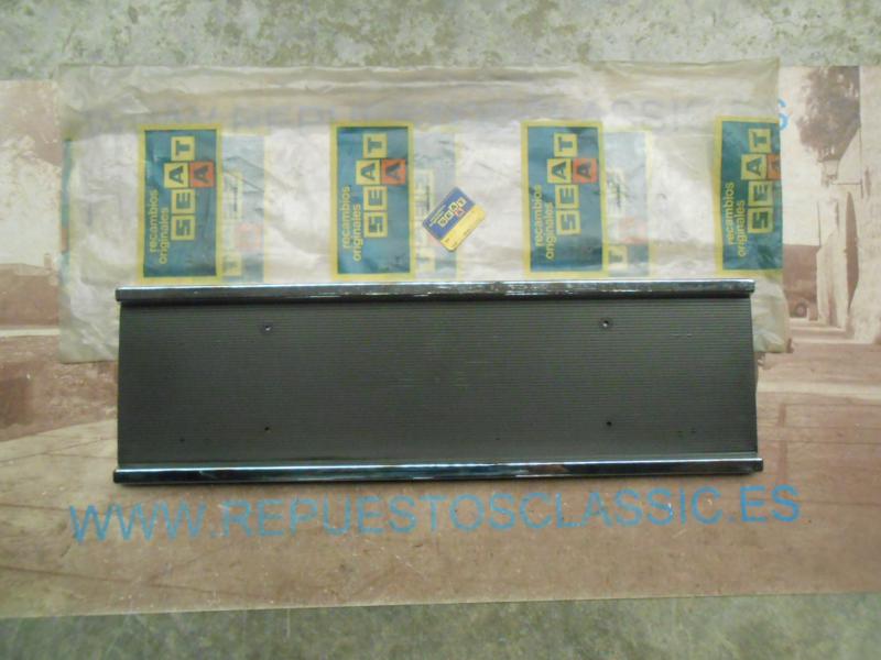 RJ169 P4 EMBELLECEDOR PORTAMATRICULA TRASERA SEAT 131 SUPERMIRAFIORI