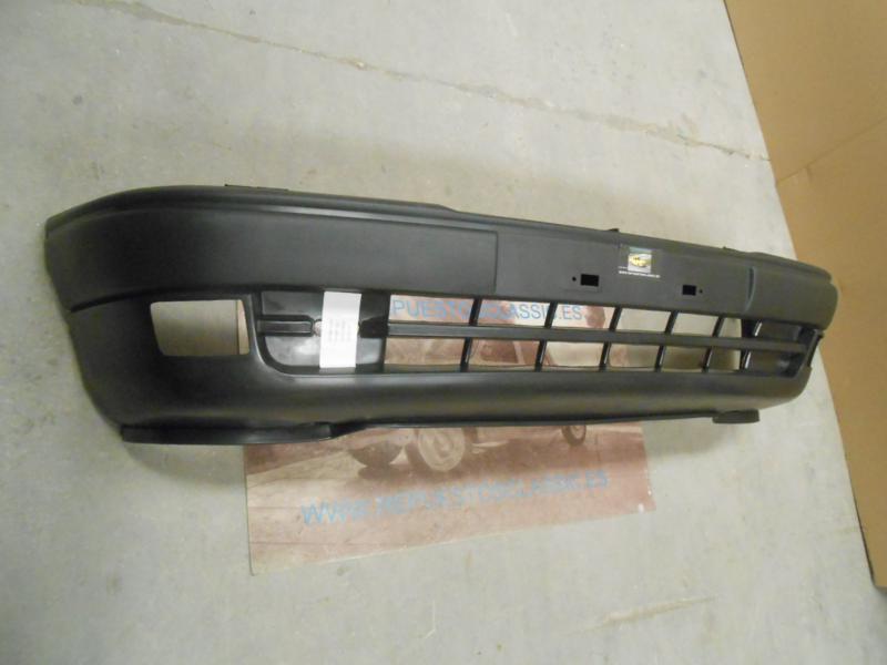 J24-8 PARAGOLPES DELANTERO OPEL ASTRA G 95-> CON AGUJERO ANTINIEBLA REF. 25343038