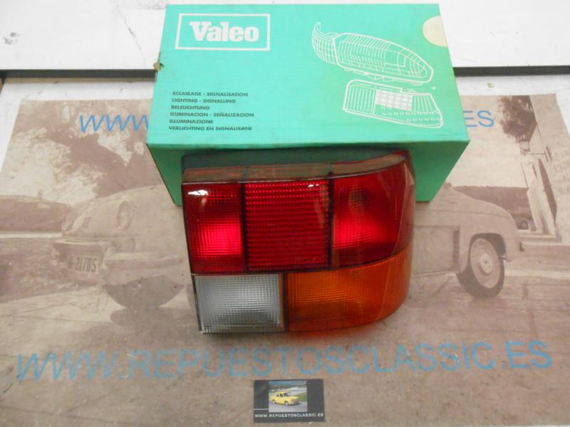 IRE375 PILOTO TRASERO DERECHO RENAULT 19 88->92 , VALEO 083645 , CON PORTALAMPARAS