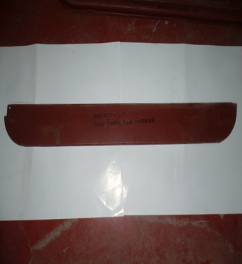 SANEADO PUERTA DERECHO EXTERIOR SEAT 600 N, D, E, L