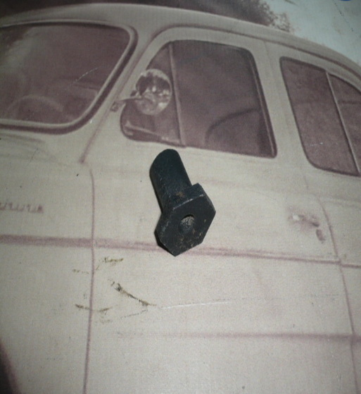 ESCÉNTRICA REGLAJE BRAZO SUSPENSION INFERIOR RENAULT 8, 10, ALPI