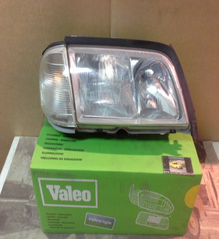 04P9 FARO DERECHO H1+H1+H7 PILOTO INTERMITENTE BLANCO MERCEDES-BENZ C W202 96->01, VALEO 086668