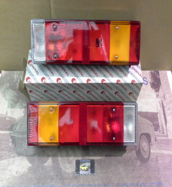 Pi633P2 JUEGO PILOTOS TRASEROS UNIVERSAL LC7 AMP 1.5 CAMION, REMOLQUE, CARAVANA, TRACTOR, VIGNAL 169170/169180