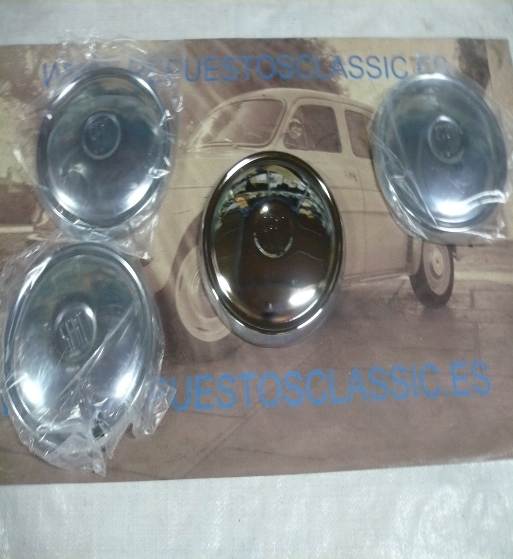 JUEGO TAPACUBOS SEAT 600 D, E, L