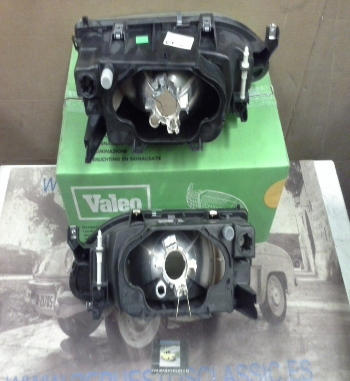 084762-084763 P7 JUEGO FAROS VALEO H4 RENAULT 19 92 -->