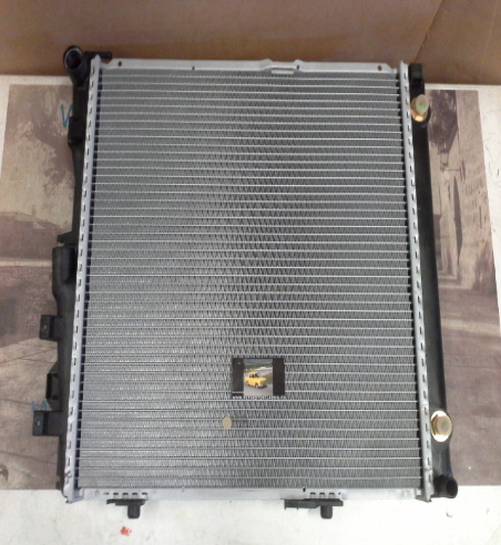 RAM298P15 RADIADOR MOTOR MERCEDES-BENZ 200/300 E W124 93>96, BEHR HELLA 8MK376712-421, 2108881 (535x490x42mm)