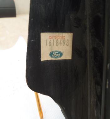 J10-8 ALETA DELANTERA DERECHA FORD ESCORT 80-85 MKIII ORIGINAL FORD