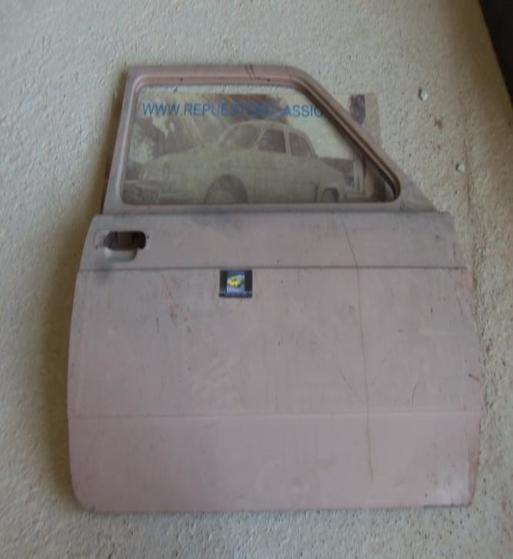 P2-9 PUERTA  DERECHA SEAT 127 2ª SERIE CODIGO HH ORIGINAL SEAT