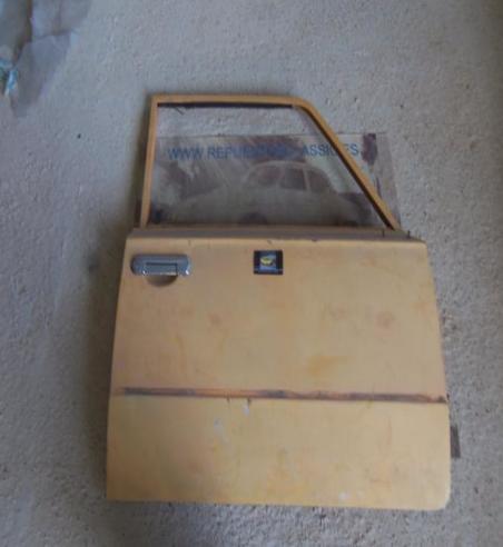 P4-1 PUERTA DELANTERA DERECHA SEAT 1430, 124 FL. MATERIAL DE OCASIÓN