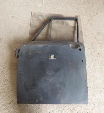 P3-23 PUERTA DELANTERA IZQUIERDA FORD CORSAIR