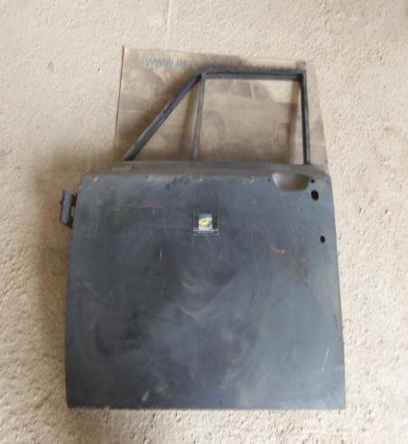 P3-23 PUERTA DELANTERA IZQUIERDA FORD CORSAIR