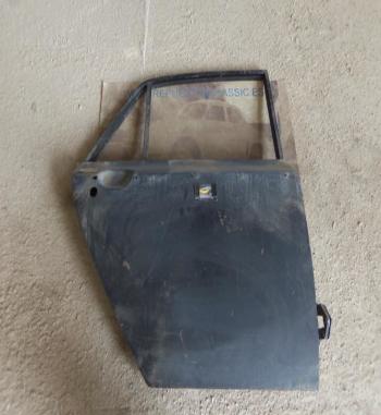 P3-25 PUERTA TRASERA DERECHA FORD CORSAIR
