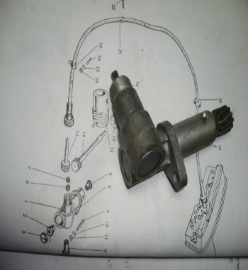 CKM14 REDUCTOR CUENTAKILOMETROS 9 DIENTES SEAT 124 SPORT