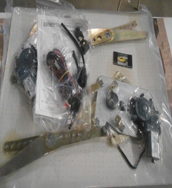 NS33 P6 JUEGO ELEVALUNAS ELECTRICOS NISSAN VANETTE C220 INCLUYE KIT DE INSTALACION COMPLETO