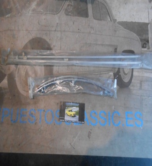 MOS55 JUEGO MOLDURAS TRASERAS RENAULT DAUPHINE, ONDINE, GORDINI ANTIGUO STOCK NO REPRODUCCION