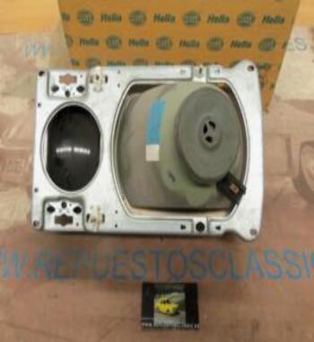 1AF004815441 PH2N2 FARO DERECHO H4 CON FALSO ANTINIEBLA VOLKSWAGEN PASSAT 85>88, HELLA (12272)