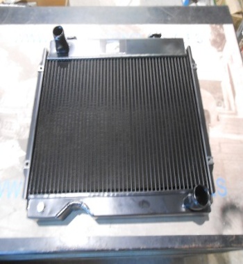 TVRDR8 RADIADOR HIERRO RENAULT 8, 10, ALPINE A110 MEDIDAS ORIGINALES
