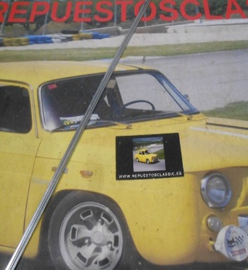 MOL05** MOLDURA ALUMINIO PUNTA FLECHA ALETA RENAULT DAUPHINE, GORDINI 82x1 cm