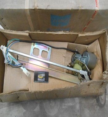 LPH12-41 MOTOR LIMPIA COMPLETO RENAULT 6 (73-75) ORIGINAL FEMSA