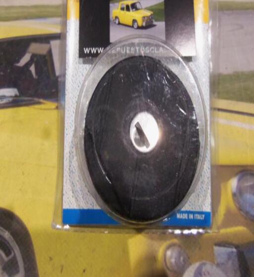 T149 TAPON GASOLINA CON LLAVE RENAULT 5 ALPINE TURBO, 9, 11, 18, 21, 25, FUEGO, SUPERCINCO