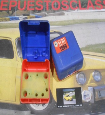 LC03 CAJA BOMBILLAS SEAT 1600