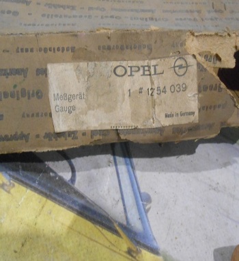 2887849 AFORADOR COMBUSTIBLE OPEL AÑOS 60 ORIGINAL OPEL 1254039