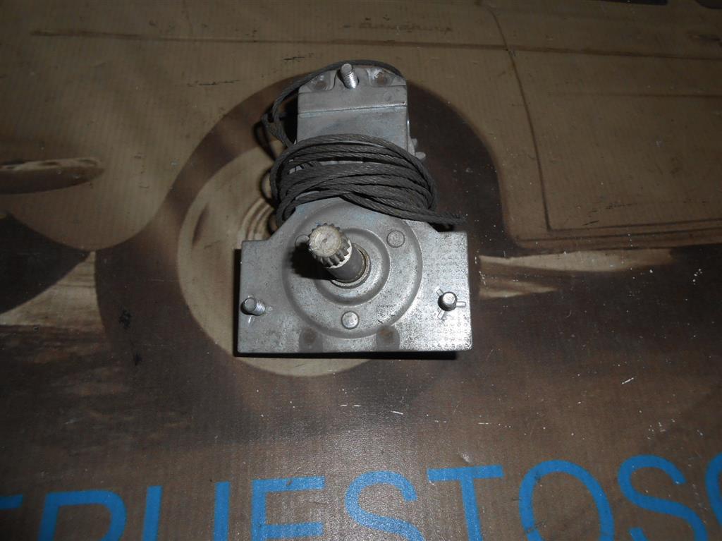 EL123 P1 Elevalunas puerta trasera SEAT 1400A, 1400B