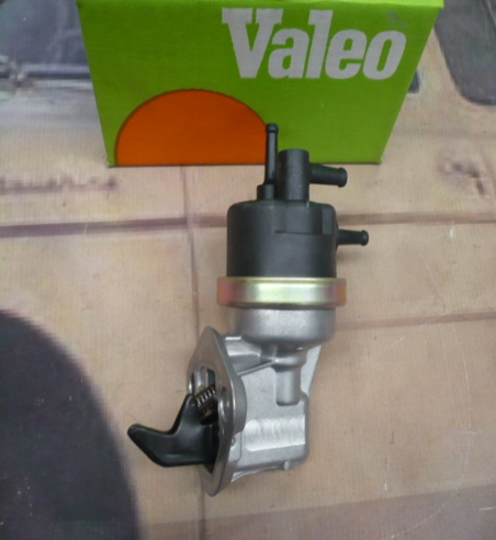 BC12 BOMBA GASOLINA CON RETORNO RENAULT 9, 11 MOTORES 1.1, 1.4