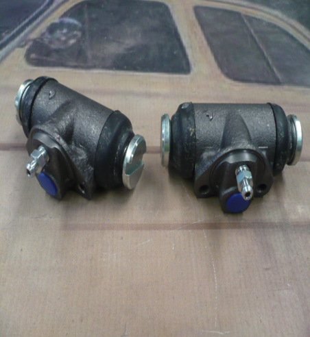 V2334 JUEGO BOMBINES DE FRENO TRASERO SEAT 850, 133 MEDIDA 3/4"