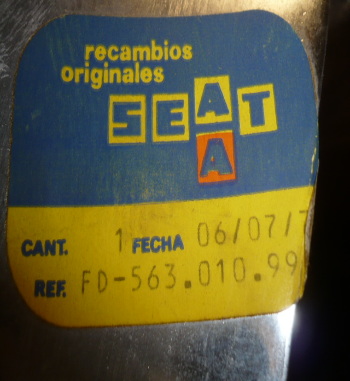 PARAGOLPES DELANTERO COMPLETO CON GOMA SEAT 124 FL, 1430 SEGUNDA SERIE ORIGINAL SEAT