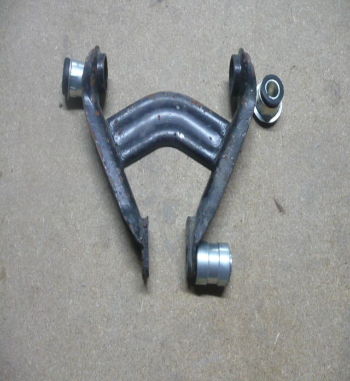 BS17 BRAZO SUSPENSIÓN CON SILEMBLOCKS SEAT 600, 850, 133