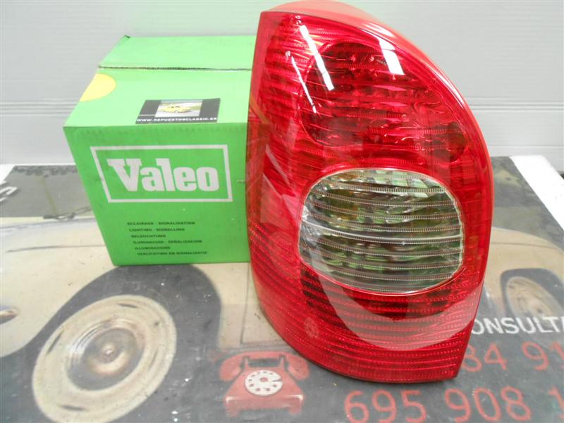 088729 P4+PV3N2 PILOTO VALEO TRASERO IZQUIERDO CITROEN PICASSO 04 -->