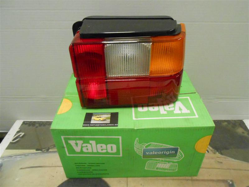 IC82065 PILOTO VALEO YORKA TRASERO DERECHO CITROEN BX -->89