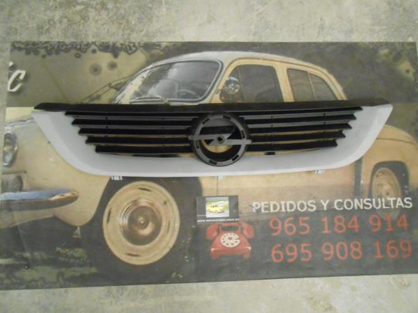RJ131 P5 REJILLA DELANTERA OPEL VECTRA B 95 --> 98
