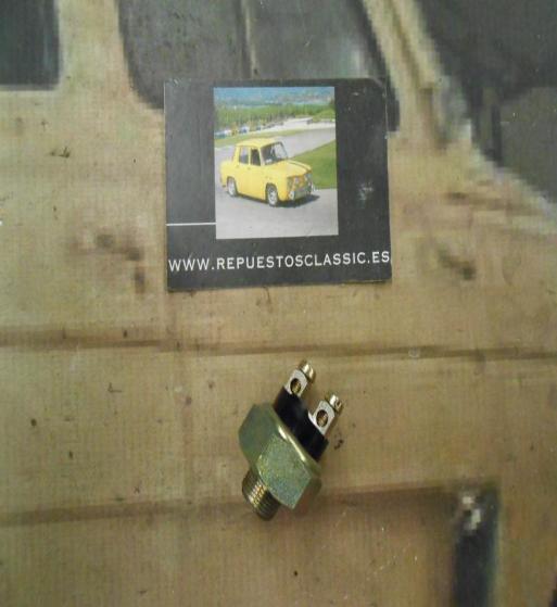 6720 INTERRUPTOR PUERTA Y ALARMA PEGASO AUTOBUSES 67 -->