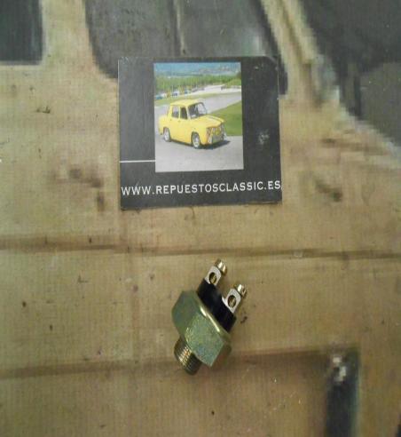 6720 INTERRUPTOR PUERTA Y ALARMA PEGASO AUTOBUSES 67 -->