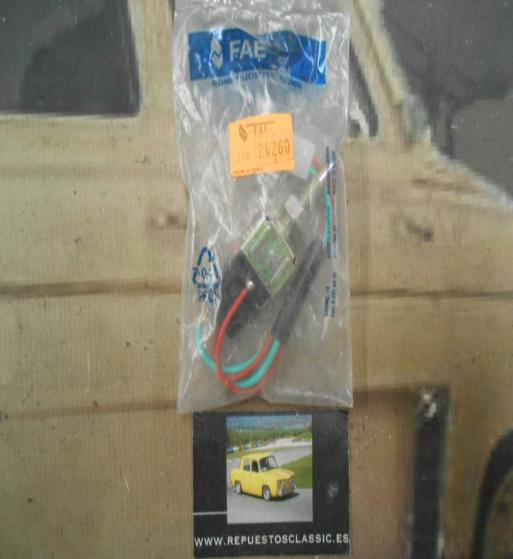 2426 INTERRUPTOR LUZ DE FRENO MECANICO TOYOTA CARINA, COROLLA, HILUX RN, YN, LN